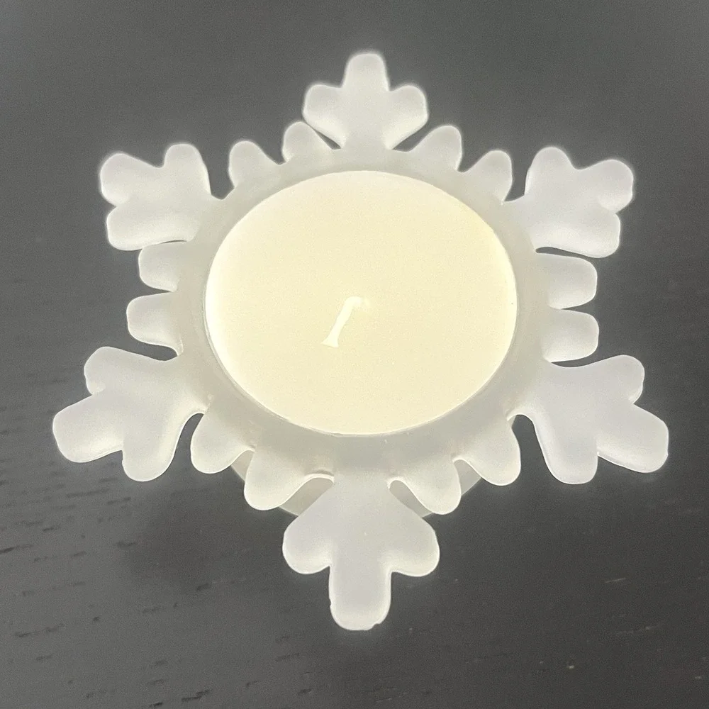 Crate‎ & Barrel Snowflake Frosted Glass Votive Candle Holders Xmas Set of 4 NOB